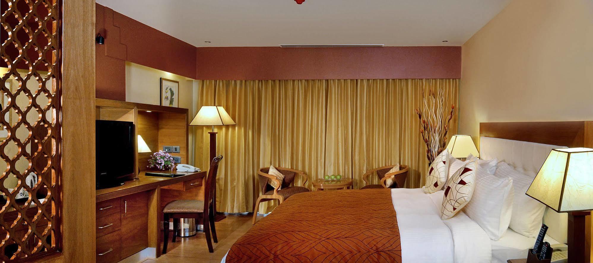 Fortune Park Vallabha - Member Itc Hotel Group, Hyderabad Exterior foto